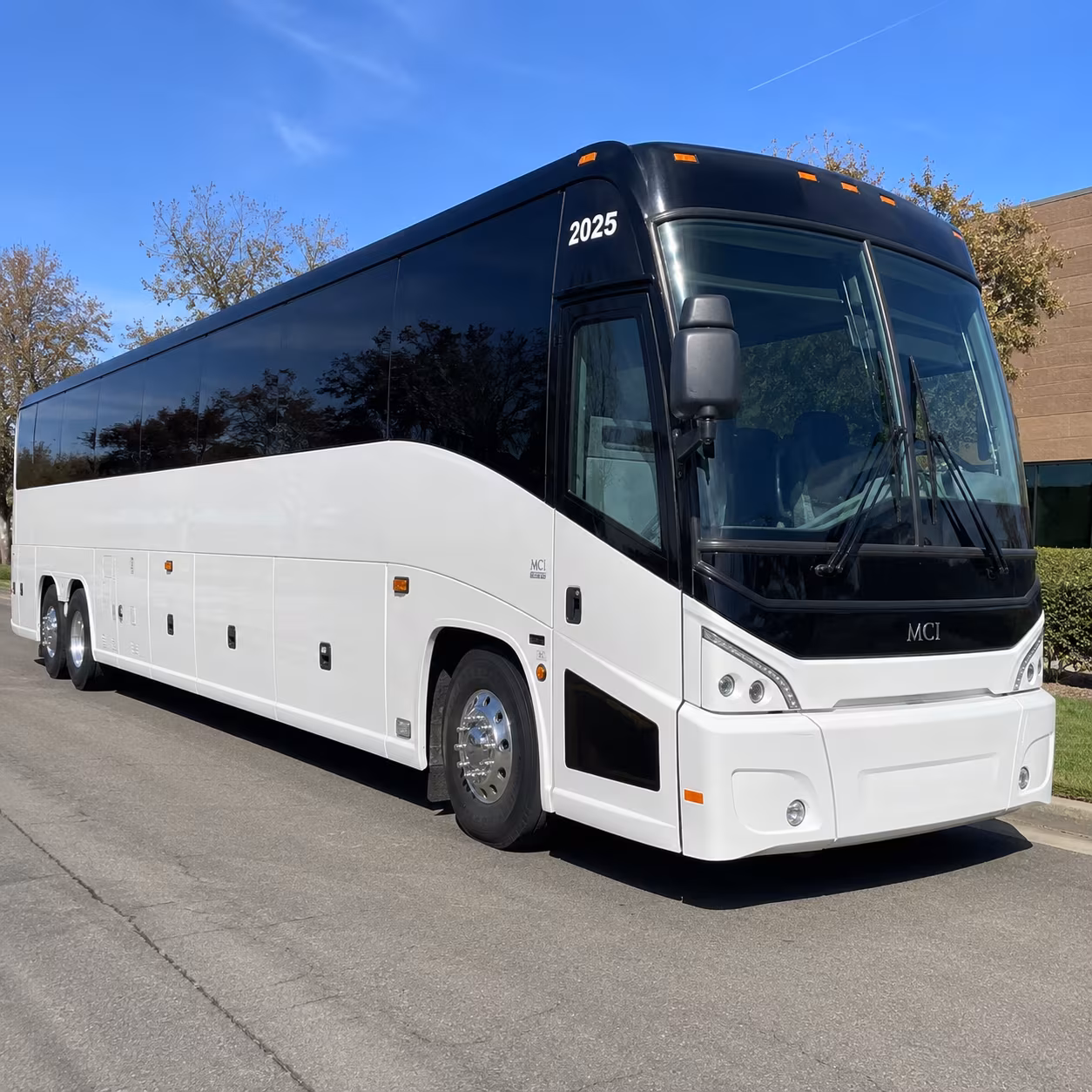 busrentalkenner com is the go to for saints pelicans and sugar bowl game day shuttles