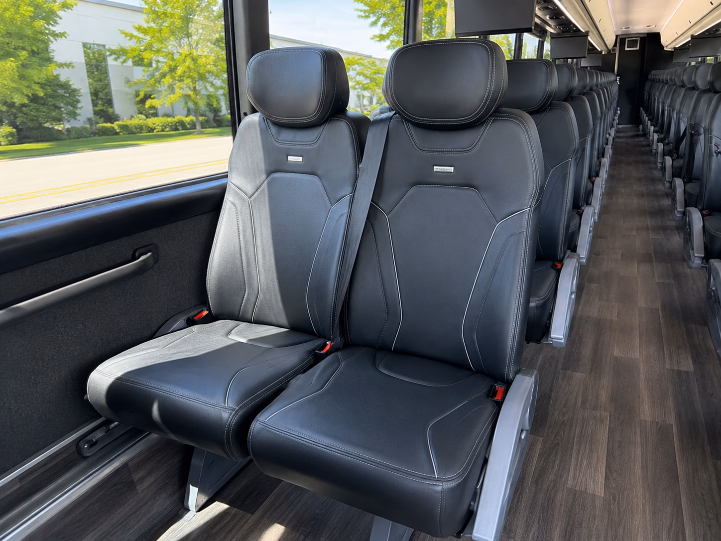 kenner airport transportation onboard seating