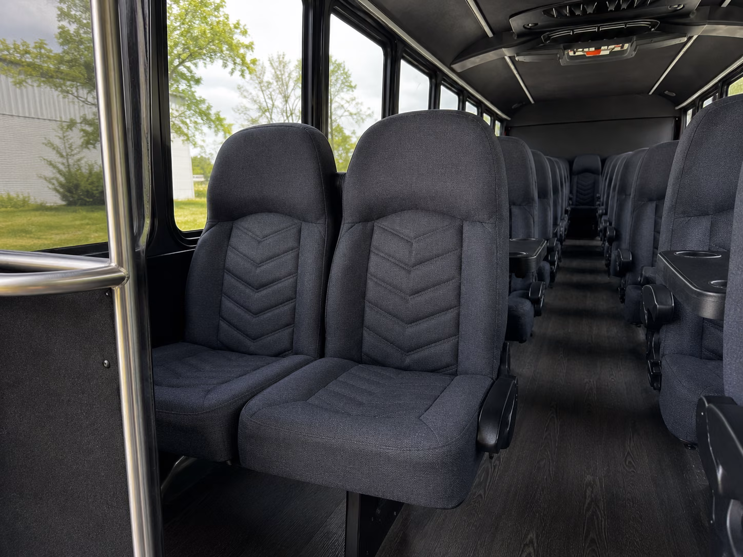 minibuses for kenner s rivertown museum cluster on williams boulevard